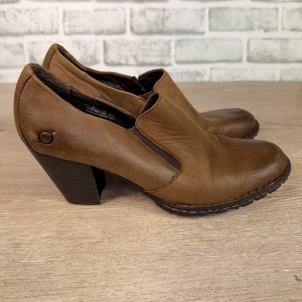 Born Leather Slip On Block Heel Booties Brown Womens 8.5